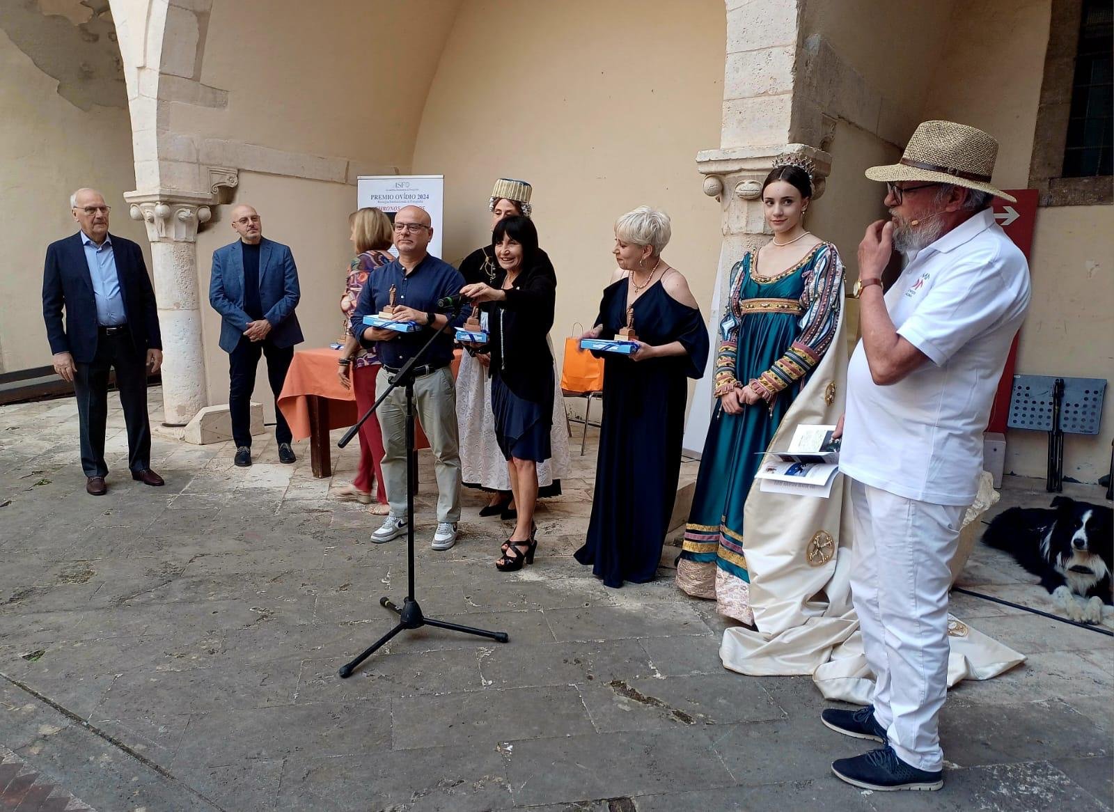 Premio Ovidio di fotografia 2024 - Cronos e Kayros